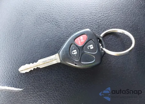 2016 Toyota 4Runner Sr5 z USA, uszkodzony, nr VIN JTEZU5JR7G5125916